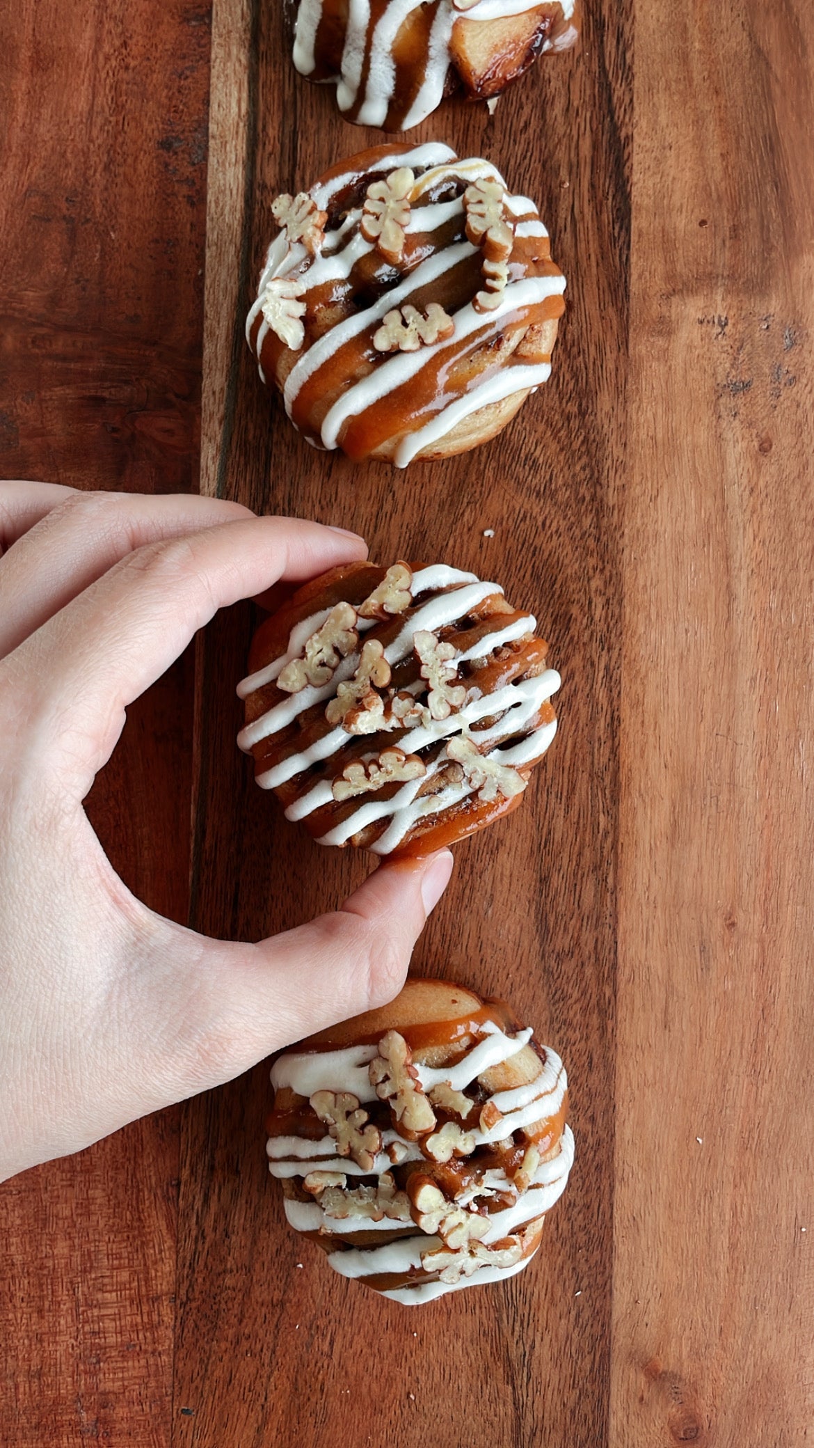 Mini Cinnamon Bun 12 Piece